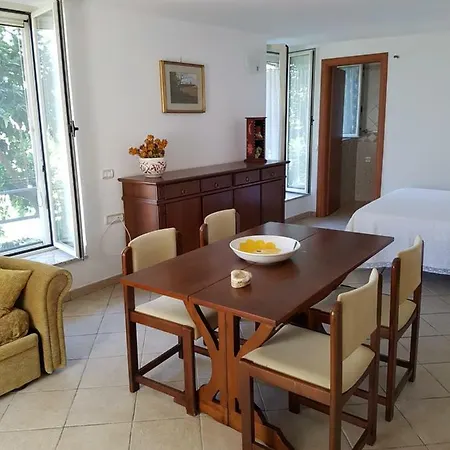 Rosa Agropoli